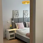 Good Time Dabrowskiego 58 Апартаменты *