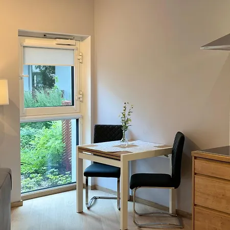 Good Time Dabrowskiego 58 포즈난