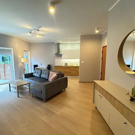 Apartment Good Time Dabrowskiego 58 *