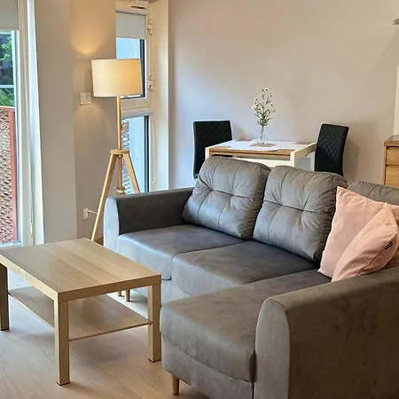 Good Time Dabrowskiego 58 Poznań